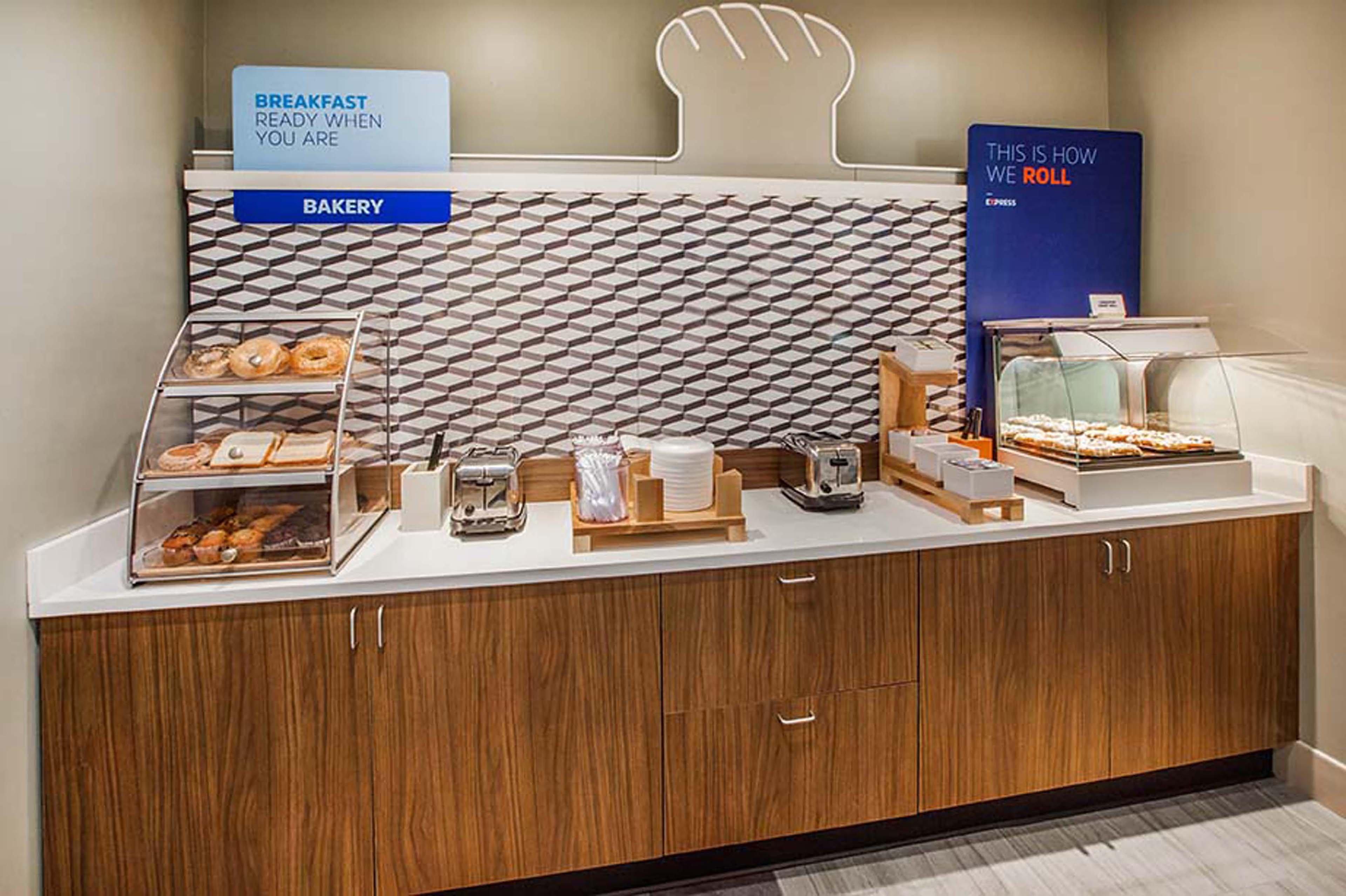 Holiday Inn Express New Orleans East By Ihg Εξωτερικό φωτογραφία